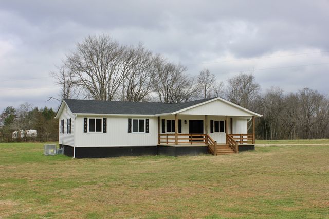 1023 Tram Rd, Tracy City, TN 37387