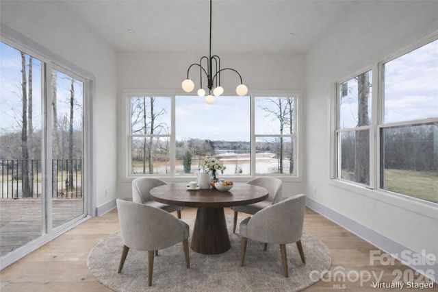 124 Clipper Lane, Mooresville, NC 28117