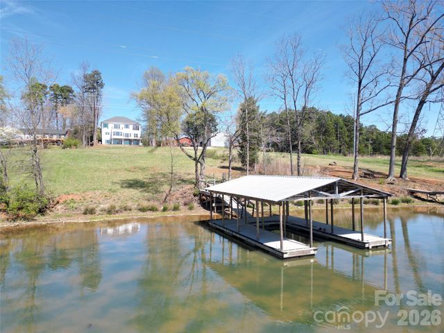 124 Clipper Lane, Mooresville, NC 28117