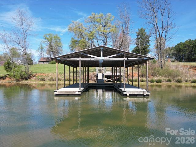 124 Clipper Lane, Mooresville, NC 28117