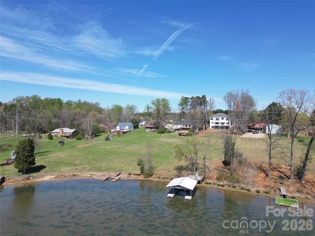 124 Clipper Lane, Mooresville, NC 28117