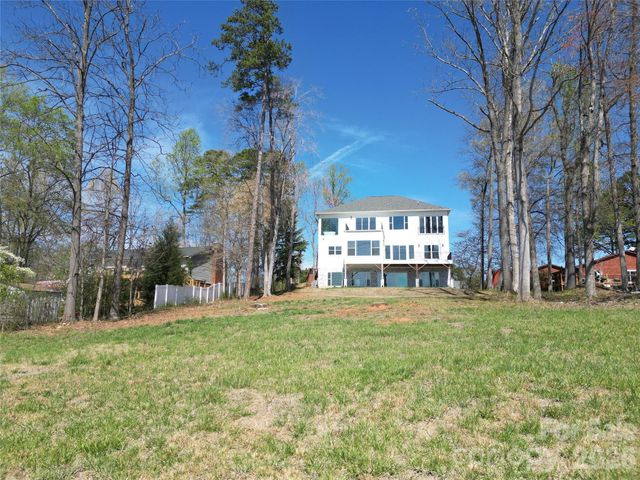 124 Clipper Lane, Mooresville, NC 28117