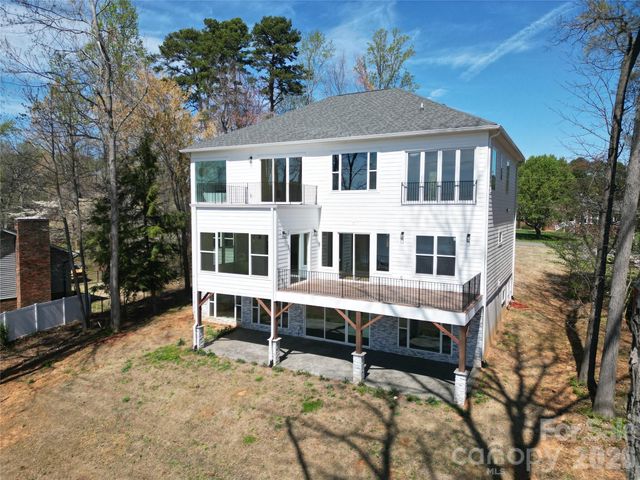 124 Clipper Lane, Mooresville, NC 28117