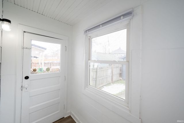 445 E Wildwood Avenue, Fort Wayne, IN 46806