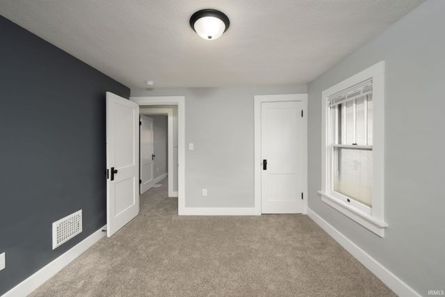 445 E Wildwood Avenue, Fort Wayne, IN 46806