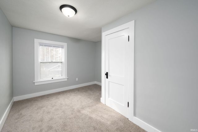 445 E Wildwood Avenue, Fort Wayne, IN 46806