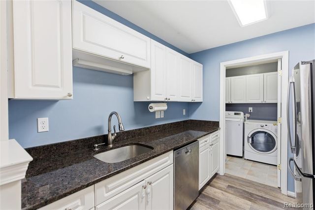 3402 Tremonte Circle, Rochester, MI 48306