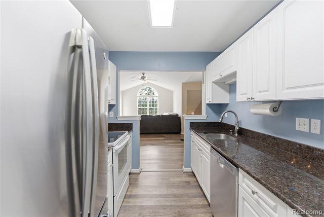 3402 Tremonte Circle, Rochester, MI 48306