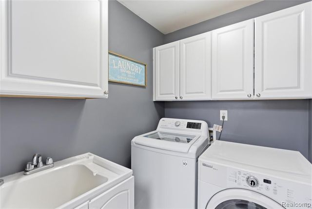 3402 Tremonte Circle, Rochester, MI 48306