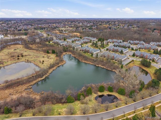 3402 Tremonte Circle, Rochester, MI 48306