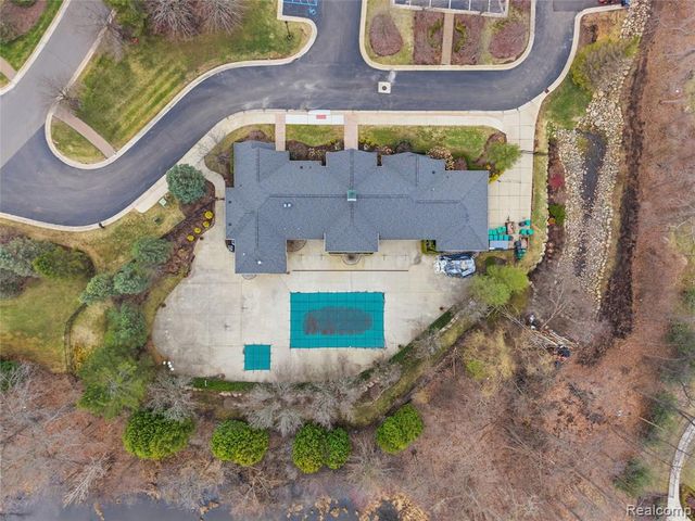 3402 Tremonte Circle, Rochester, MI 48306