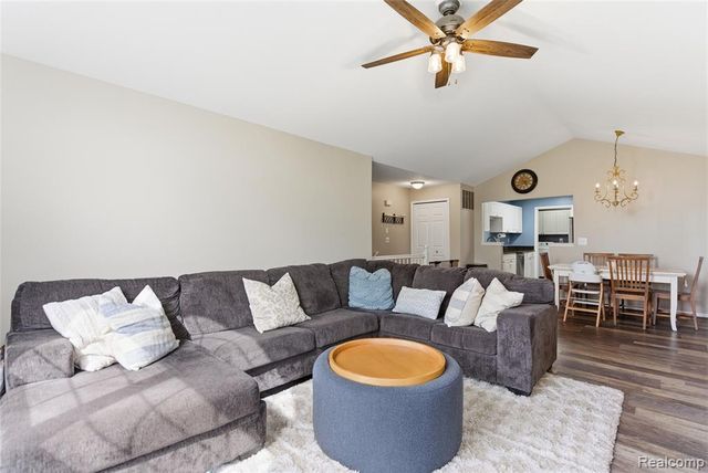 3402 Tremonte Circle, Rochester, MI 48306