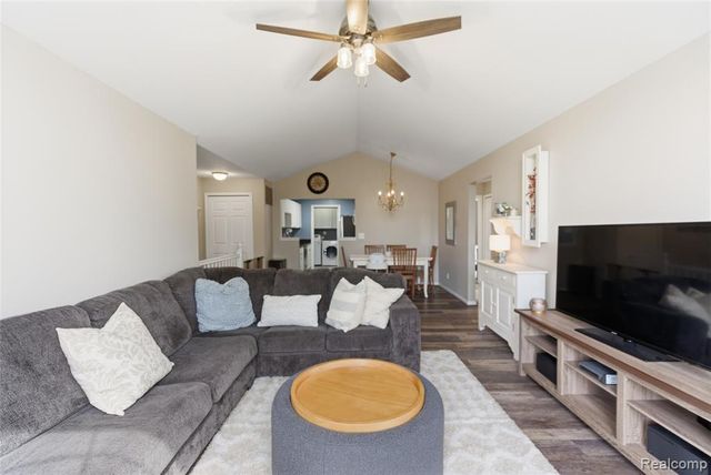 3402 Tremonte Circle, Rochester, MI 48306