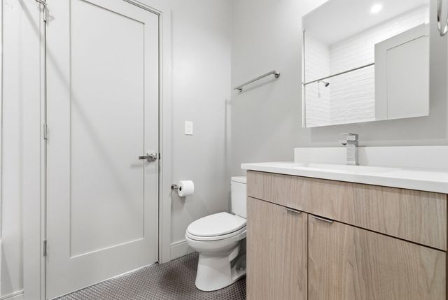 85 Myrtle St 106, Quincy, MA 02171