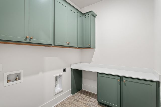 5204 Fairhaven Court, Thompsons Station, TN 37179