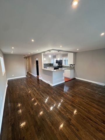 10020 S Union Avenue, Chicago, IL 60628