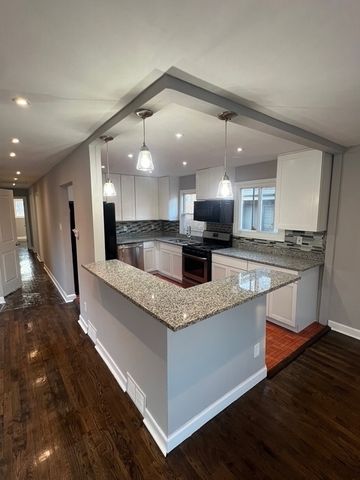 10020 S Union Avenue, Chicago, IL 60628