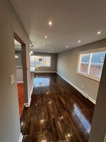 10020 S Union Avenue, Chicago, IL 60628