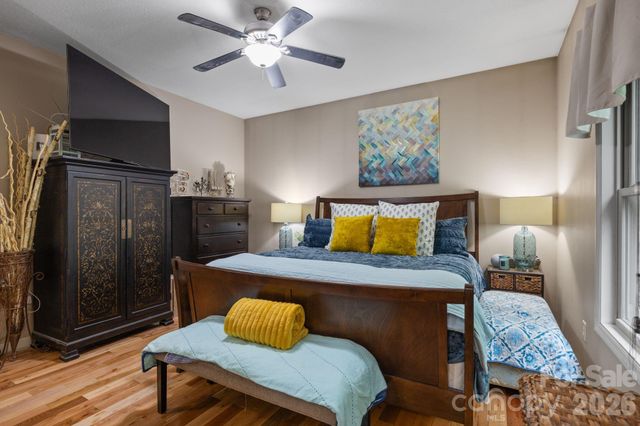 34 Grandview Court, Asheville, NC 28806