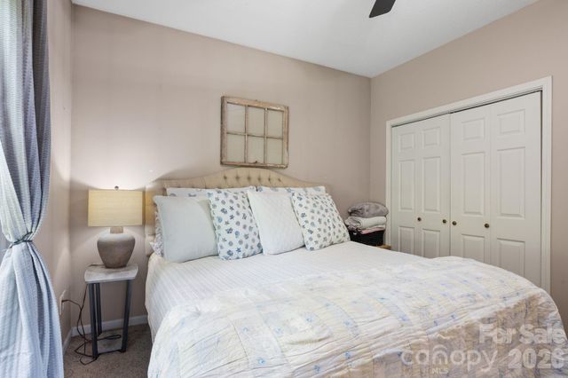 34 Grandview Court, Asheville, NC 28806