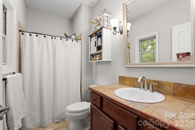 34 Grandview Court, Asheville, NC 28806