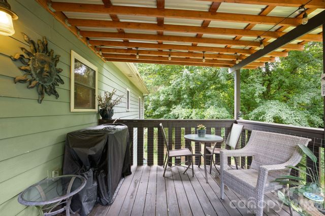 34 Grandview Court, Asheville, NC 28806