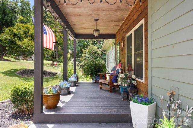 34 Grandview Court, Asheville, NC 28806