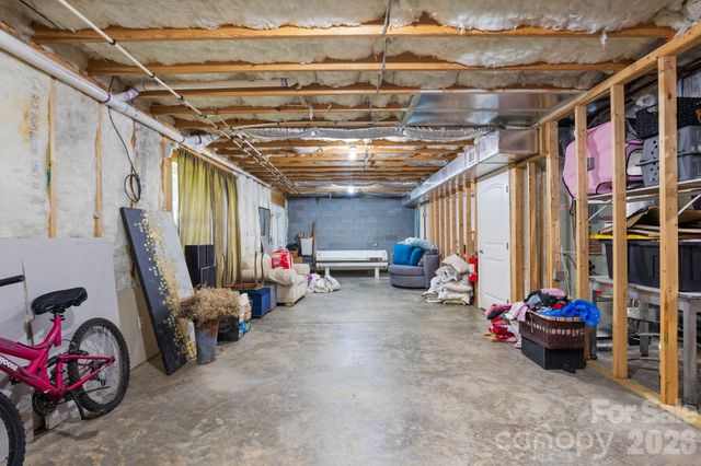 34 Grandview Court, Asheville, NC 28806