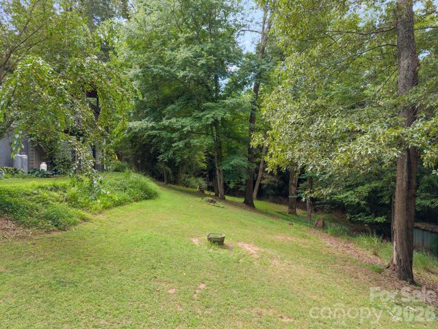 34 Grandview Court, Asheville, NC 28806