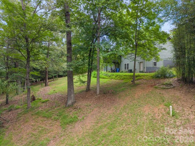 34 Grandview Court, Asheville, NC 28806