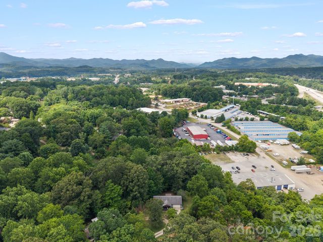 34 Grandview Court, Asheville, NC 28806