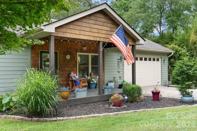 34 Grandview Court, Asheville, NC 28806
