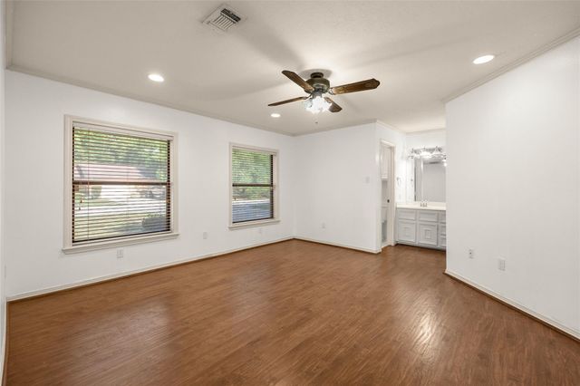 3103 Spring Stuebner Road, Spring, TX 77389