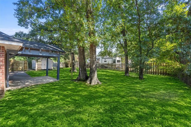 3103 Spring Stuebner Road, Spring, TX 77389