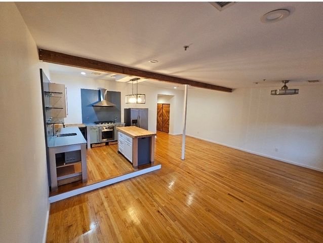 100 Pearl St 18, Chelsea, MA 02150