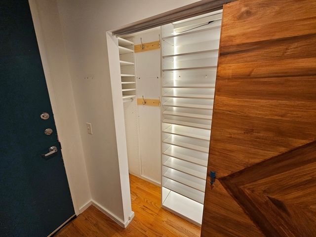 100 Pearl St 18, Chelsea, MA 02150