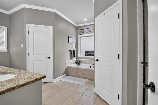 2608 Whitewood, Sherwood, AR 72120