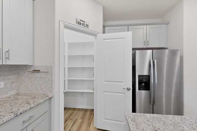 2927 Brittlebush Drive, Fort Worth, TX 76108