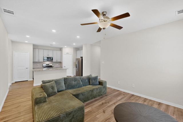 2927 Brittlebush Drive, Fort Worth, TX 76108