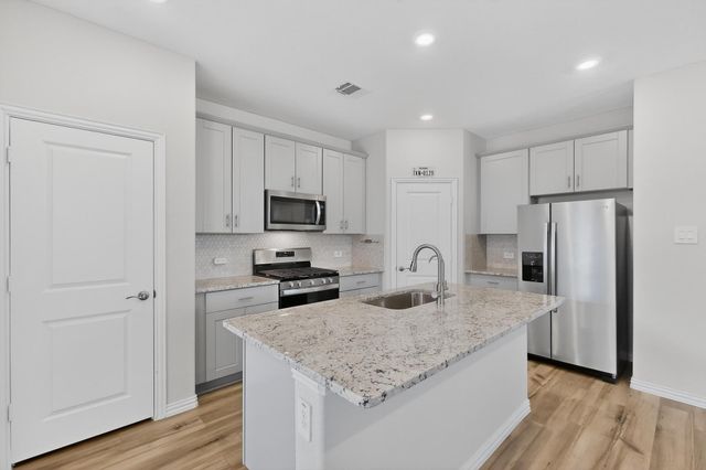 2927 Brittlebush Drive, Fort Worth, TX 76108