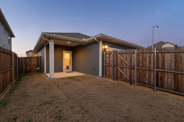 2927 Brittlebush Drive, Fort Worth, TX 76108