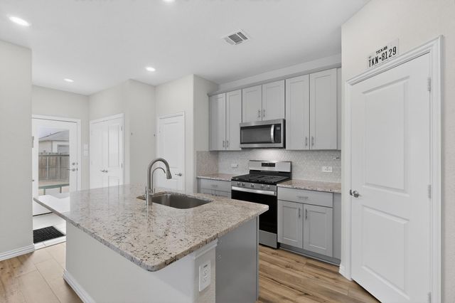 2927 Brittlebush Drive, Fort Worth, TX 76108