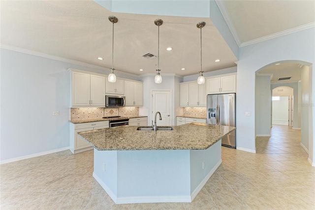 1246 RIVERSCAPE STREET, Bradenton, FL 34208