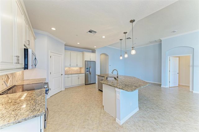 1246 RIVERSCAPE STREET, Bradenton, FL 34208