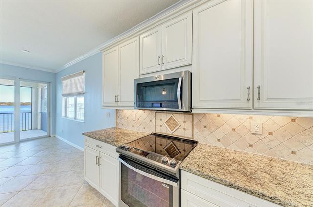 1246 RIVERSCAPE STREET, Bradenton, FL 34208