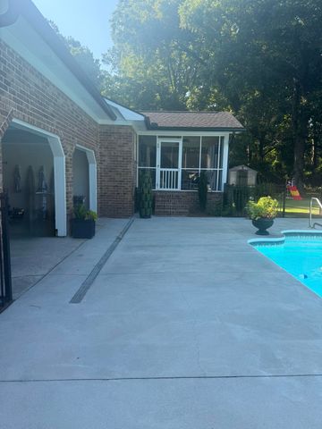 915 W Main Street, Harleyville, SC 29448