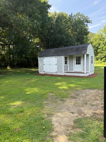 915 W Main Street, Harleyville, SC 29448