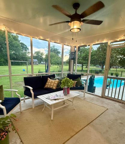 915 W Main Street, Harleyville, SC 29448