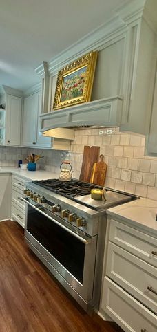 915 W Main Street, Harleyville, SC 29448