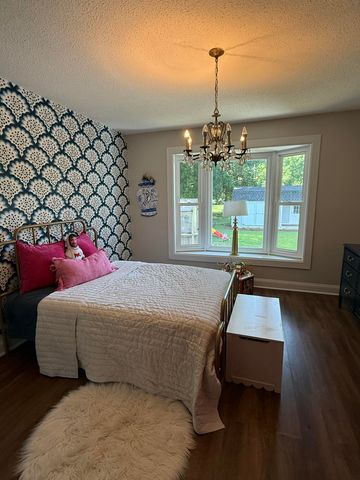 915 W Main Street, Harleyville, SC 29448